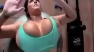 Leanne Crow Busty Works Out