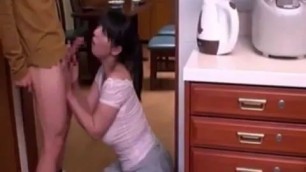 Eat mommy's pussy - Japanese Mom and Son