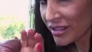 Lisa Ann knows how to properly handle a huge dick until it explodes from pleasure having casual sex