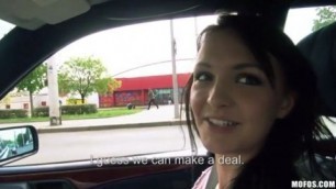 Brunette making a blowjob in a car cumshot fuck on the street