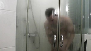 Shower 2 Mejrem Mic
