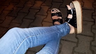 crossdresser in public - sexy feet and sexy platform sandals