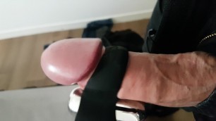 Playing with vibrating sextoy
