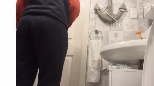 Came here drink my pee and swallow my cum